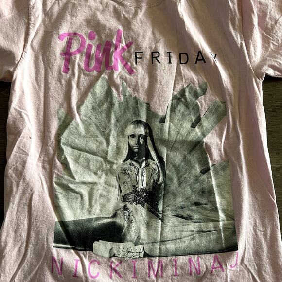 Niki Minaj Pink Friday Concert T-Shirt Size Large - Picture 2 of 5